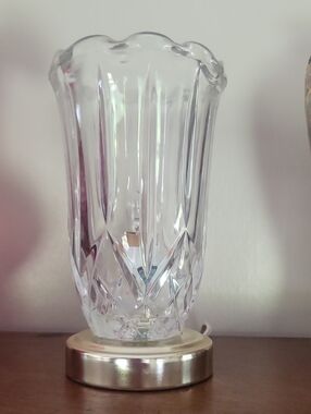 Crystal-Style Table Lamp - Clear Glass with Gold Base